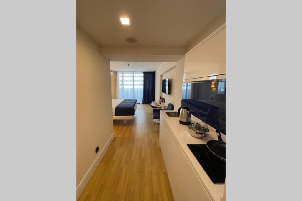 1-Bedroom Studio Apartment In Orbi City - Side Seaview 바투미 외부 사진