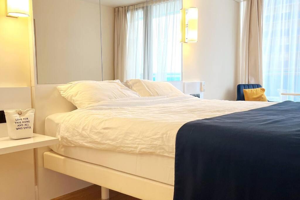 1-Bedroom Studio Apartment In Orbi City - Side Seaview 바투미 외부 사진