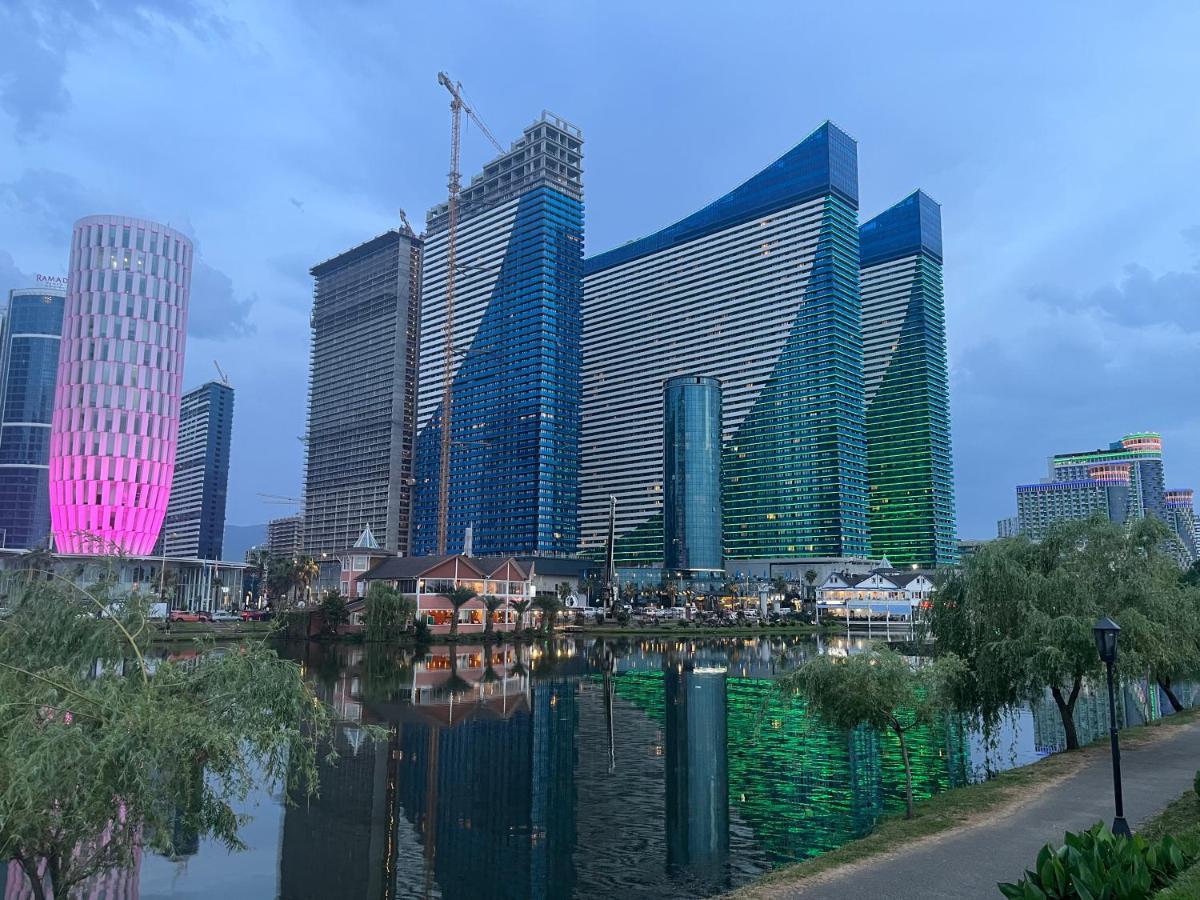 1-Bedroom Studio Apartment In Orbi City - Side Seaview 바투미 외부 사진