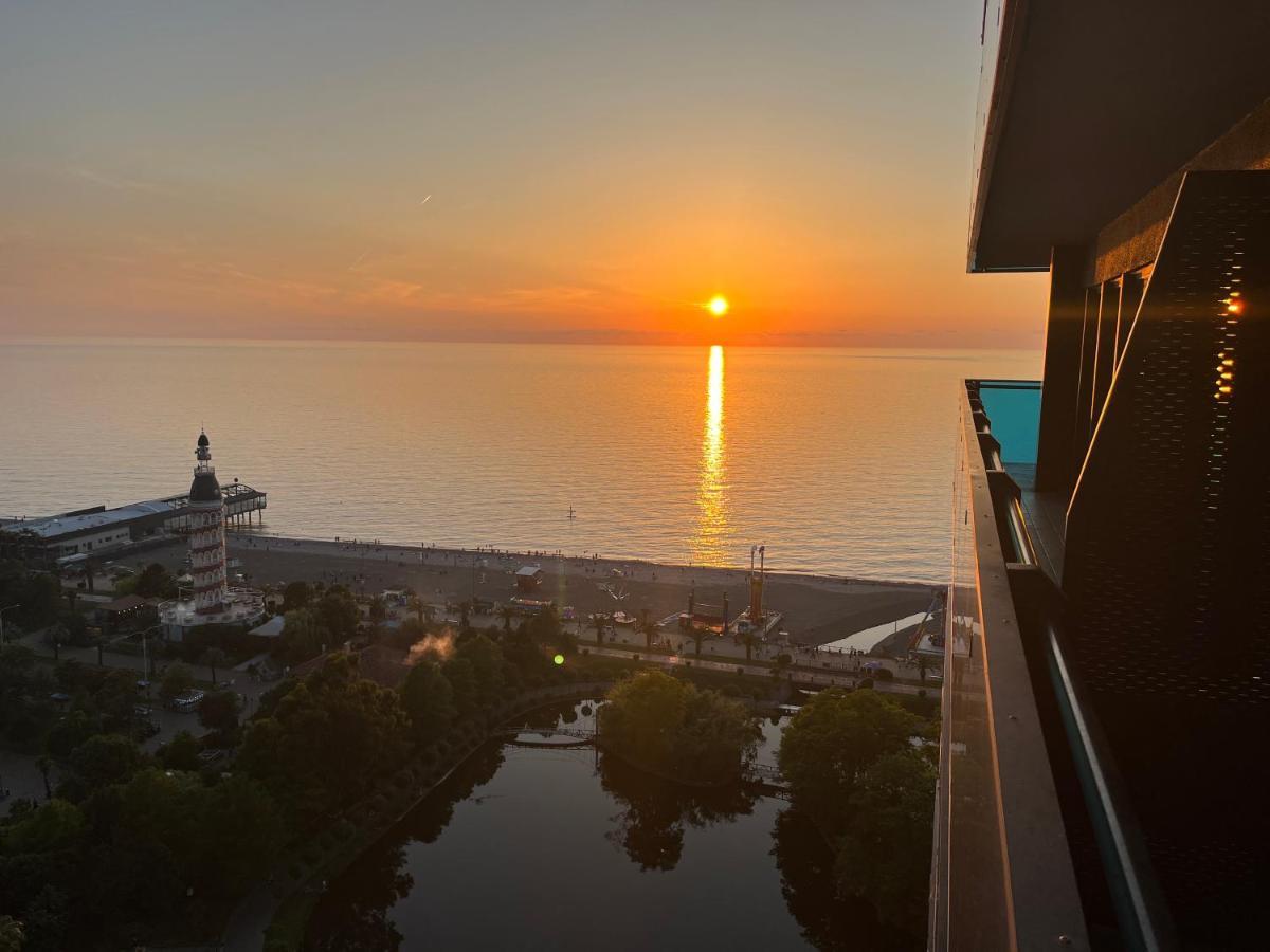 1-Bedroom Studio Apartment In Orbi City - Side Seaview 바투미 외부 사진